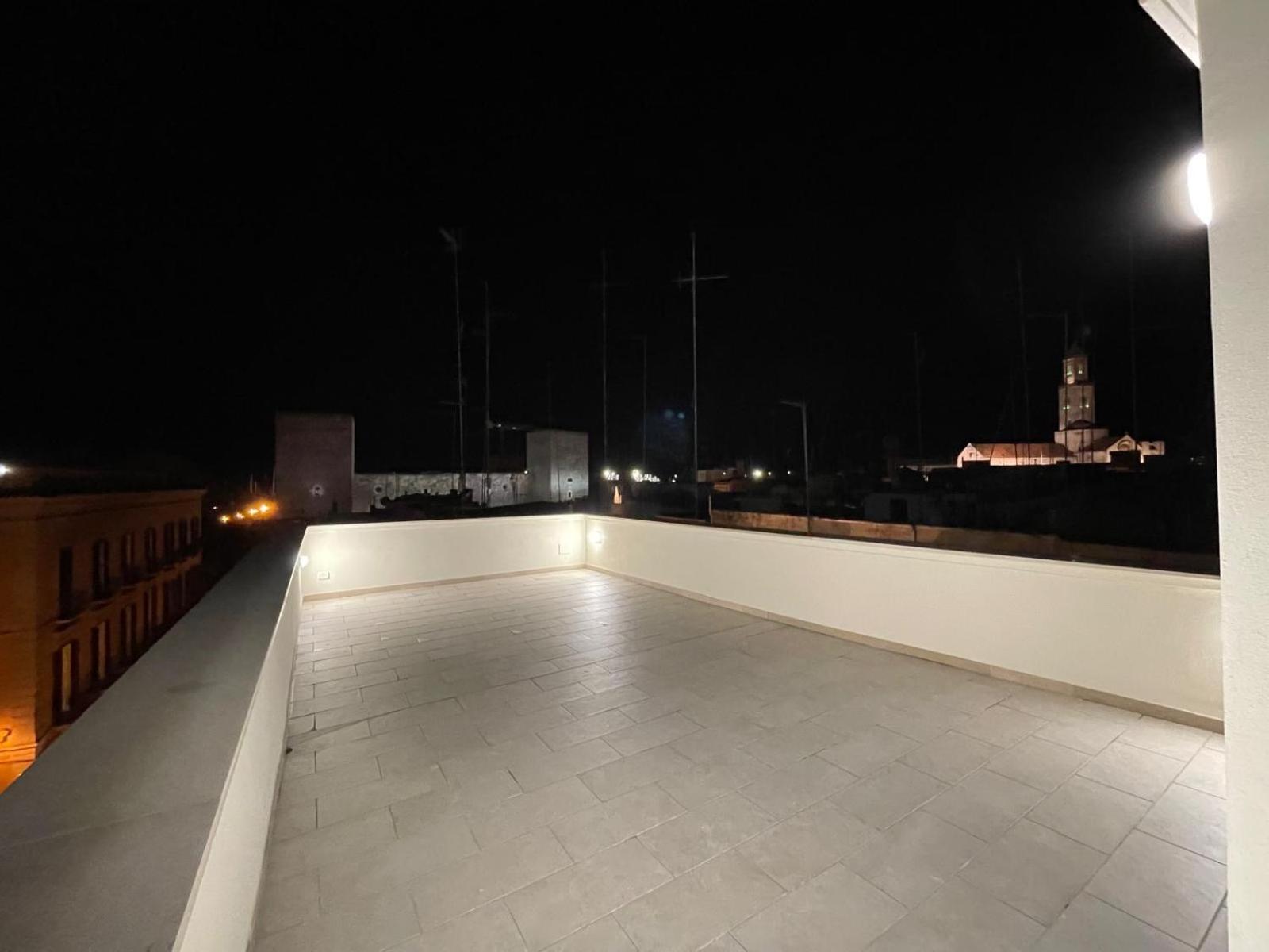 Casa Antonia - Terrace & Suites Бари Екстериор снимка
